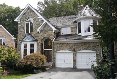 10319 Thornbush Lane Bethesda MD 20814