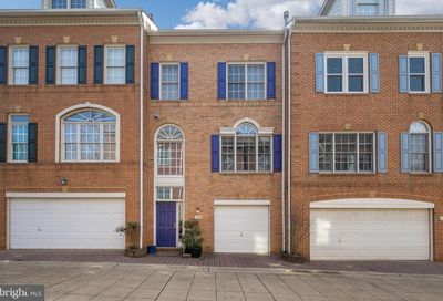 1122 N Vernon Street Arlington VA 22201