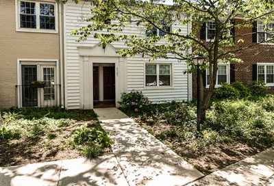 2507 S Walter Reed Drive Arlington VA 22206