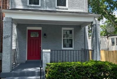 4826 Dix Street NE Washington DC 20019