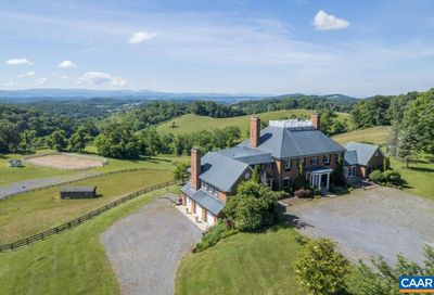 306 Campbells Hollow Rd Middlebrook VA 24459