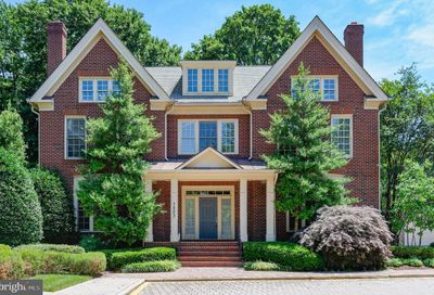 7203 Farm Meadow Court Mclean VA 22101