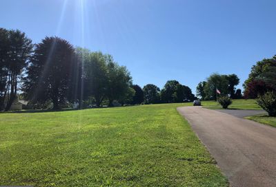 211 W Stanton Road Quarryville PA 17566
