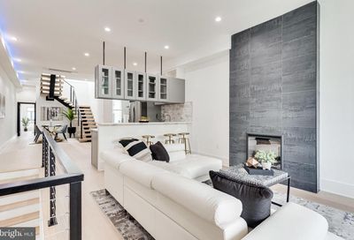 3429 Holmead NW 1 Washington DC 20010