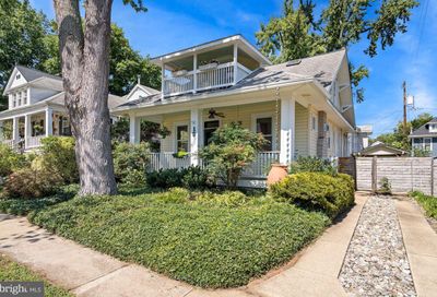 19 W Wyatt Avenue Alexandria VA 22301