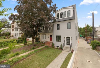 3713 R St NW Washington DC 20007