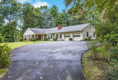 1122 Laurelwood Drive Mclean VA 22102