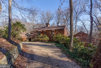 1205 Crest Lane Mclean VA 22101
