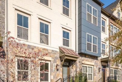 1713 13th Road S Arlington VA 22204