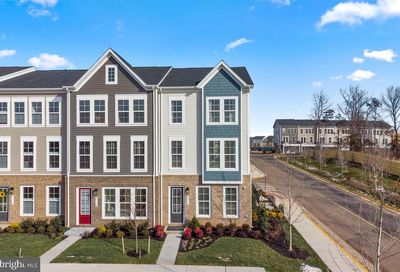 6711 Upland Manor Drive Gainesville VA 20155