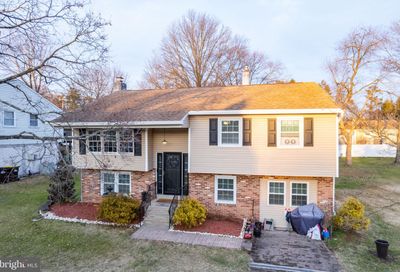 4917 Dara Faith Feasterville Trevose PA 19053