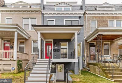 726 Kenyon St Unit 2 NW Washington DC 20010