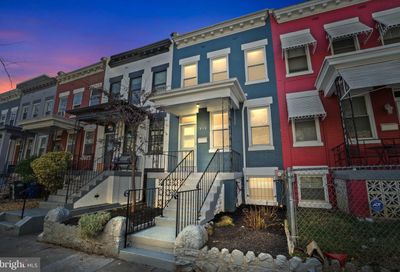 910 10th Street NE Washington DC 20002