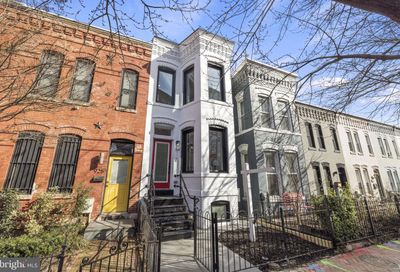 923 4th Street NE Washington DC 20002