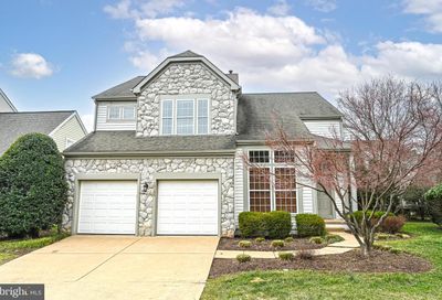 12396 Brown Fox Way Reston VA 20191