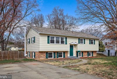 4202 Fielding Street Alexandria VA 22309