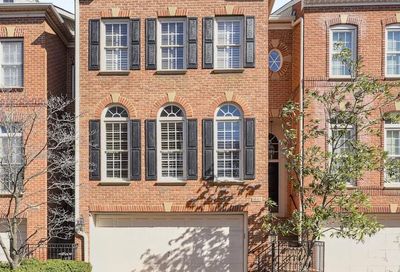 1661 Hunting Creek Drive Alexandria VA 22314