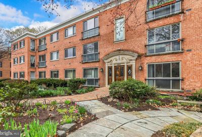2711 Ordway Street NW 101 Washington DC 20008