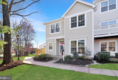 14413 Fallscliff Lane 16 Centreville VA 20120