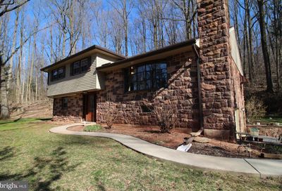1655 Kleinfeltersville Road Stevens PA 17578