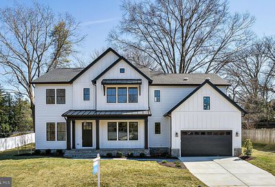413 Cynthia Lane NE Vienna VA 22180
