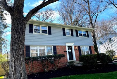 2622 Bowling Green Drive Vienna VA 22180