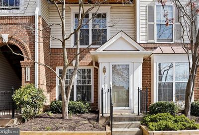 21785 Baldwin Square Sterling VA 20164
