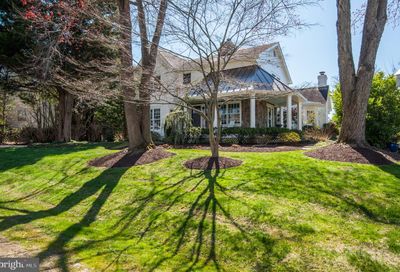 9817 Squaw Valley Drive Vienna VA 22182