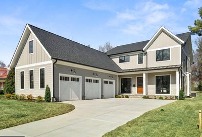 639 Hillcrest Drive SW Vienna VA 22180
