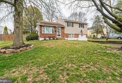 6 Nanlyn Avenue Sellersville PA 18960