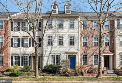 43546 Mink Meadows Street Chantilly VA 20152