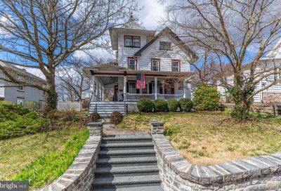27 Green Street Sellersville PA 18960