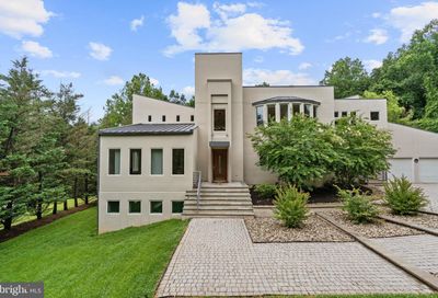 8636 Old Dominion Drive Mclean VA 22102