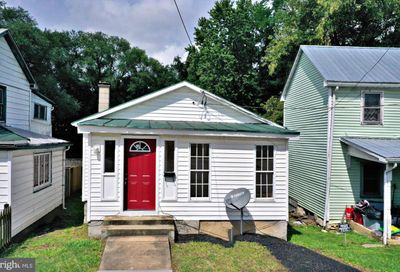 502 E North Street Charles Town WV 25414