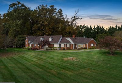 17715 Country Hills Road Ashton MD 20861
