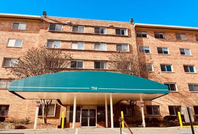 750 S Dickerson Street 213 Arlington VA 22204
