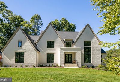 8020 Georgetown Pike Mclean VA 22102