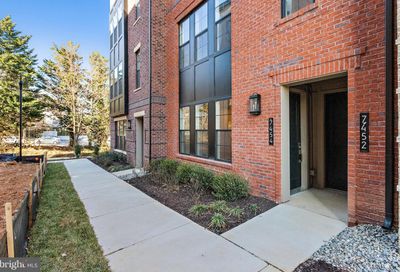 7454 Backett Wood Terrace 403 Mclean VA 22102
