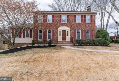 7608 Hayfield Road Alexandria VA 22315