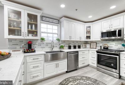 8 Rosland Court Pikesville MD 21208