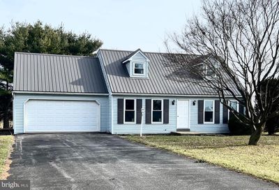 9 Charles Lane Quarryville PA 17566