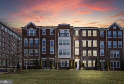 2938 Finsbury Place 114 Fairfax VA 22031