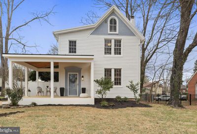 154 E Colonial Highway Hamilton VA 20158