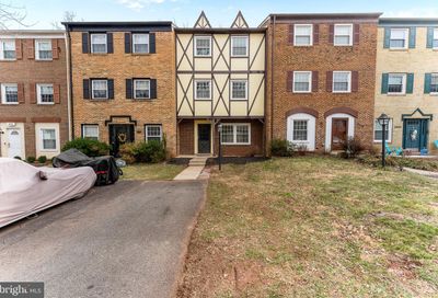 14705 Cardigan Square Centreville VA 20120