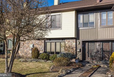 2132 Weybridge Comn Holland PA 18966