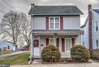 31 N 11th Street Akron PA 17501