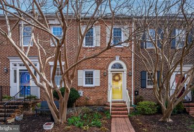 515 Tobacco Quay Alexandria VA 22314