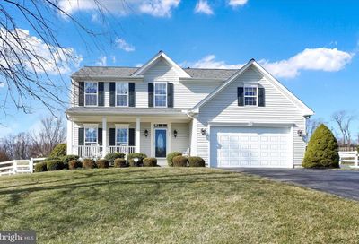 15 Tree Hollow Drive Shrewsbury PA 17361