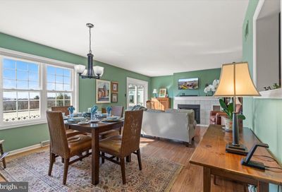 107 Eagle Nest Court Lancaster PA 17601