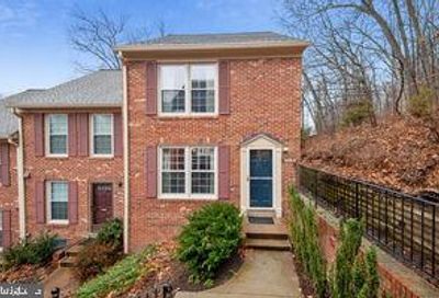 2532 S Walter Reed Drive 5 Arlington VA 22206